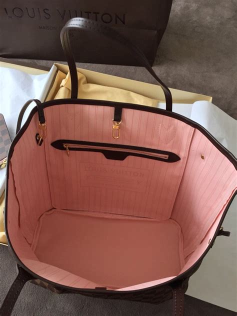 neverfull mm pink interior